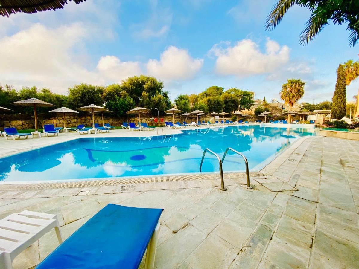 Basillica 3 Bedrooms Apartment Paphos Ngoại thất bức ảnh